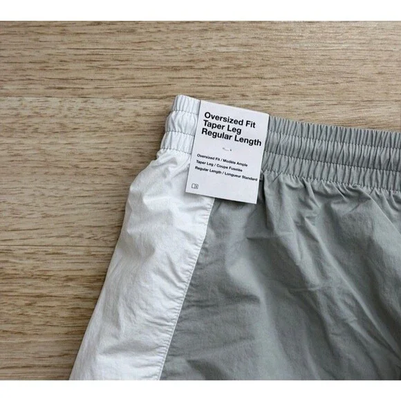 Size M - Nike Club Oversized Woven Track Pants Grey HQ6114-077 (Brand New)